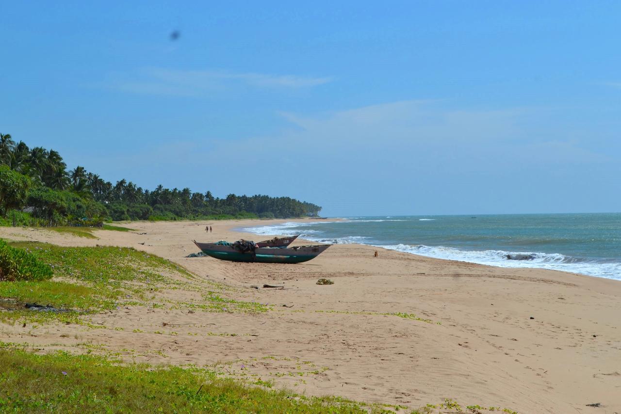 Lanka Beach Grand Villa Rekawa Exterior photo