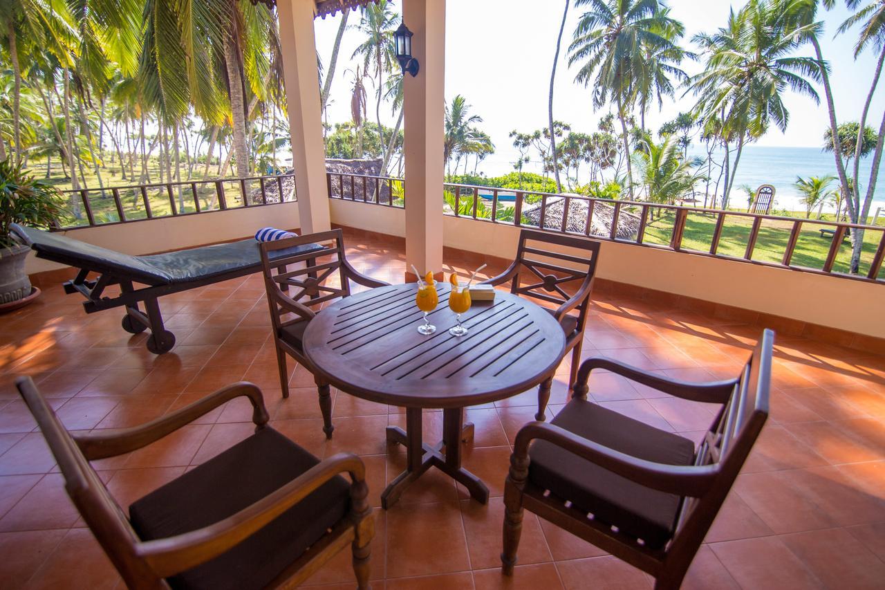 Lanka Beach Grand Villa Rekawa Exterior photo